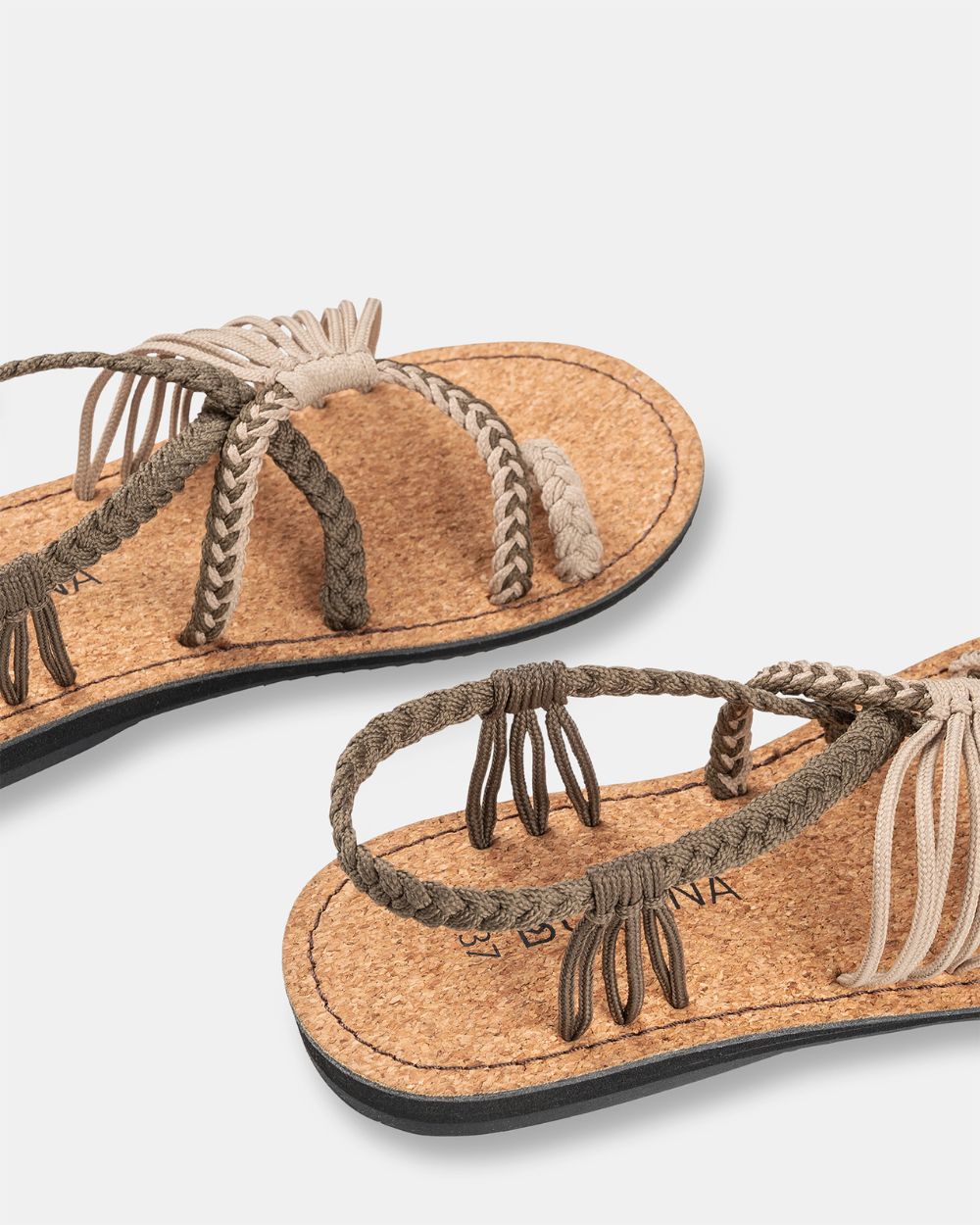 TOUCH BREIT – Sand